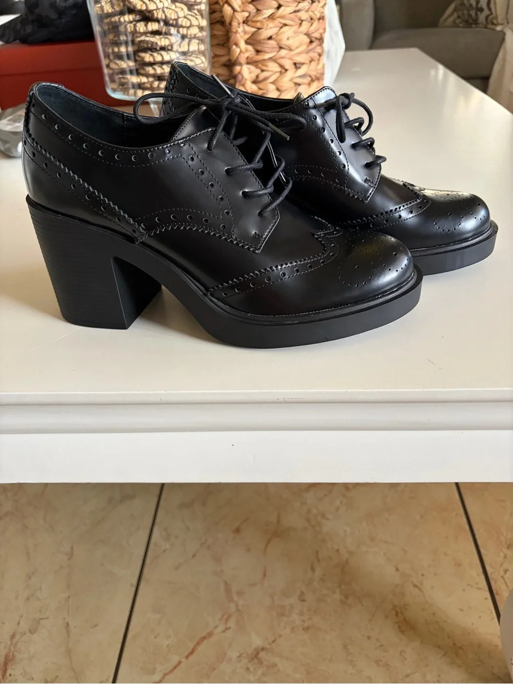 Steve Madden Black Lace-Up Brogue Block Heel Oxfords - Women